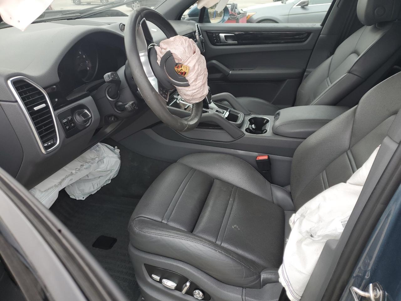 2019 Porsche Cayenne - Image 7
