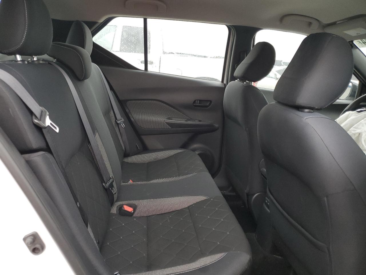 2020 Nissan Kicks - Image 11