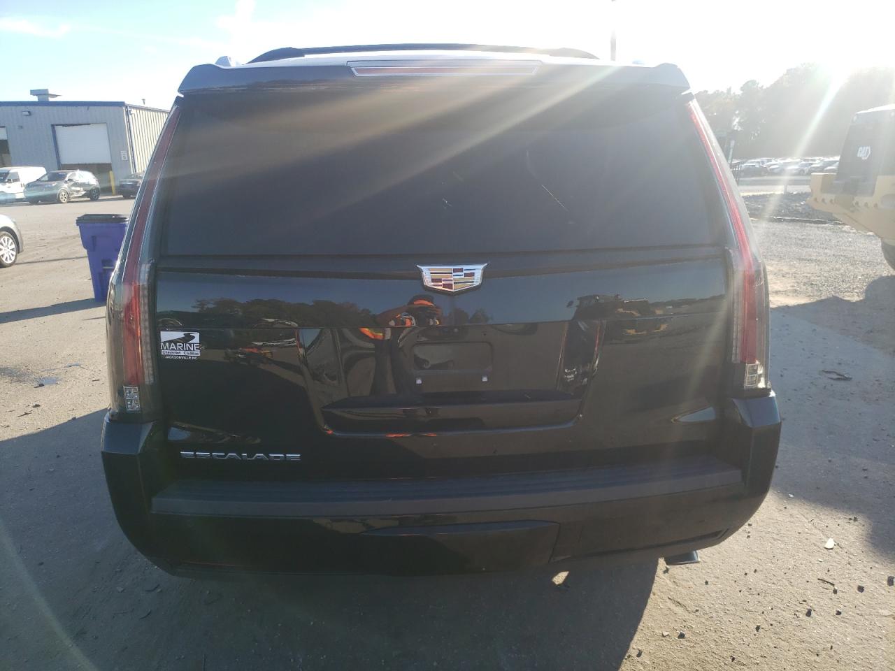 2020 Cadillac Escalade - Image 6