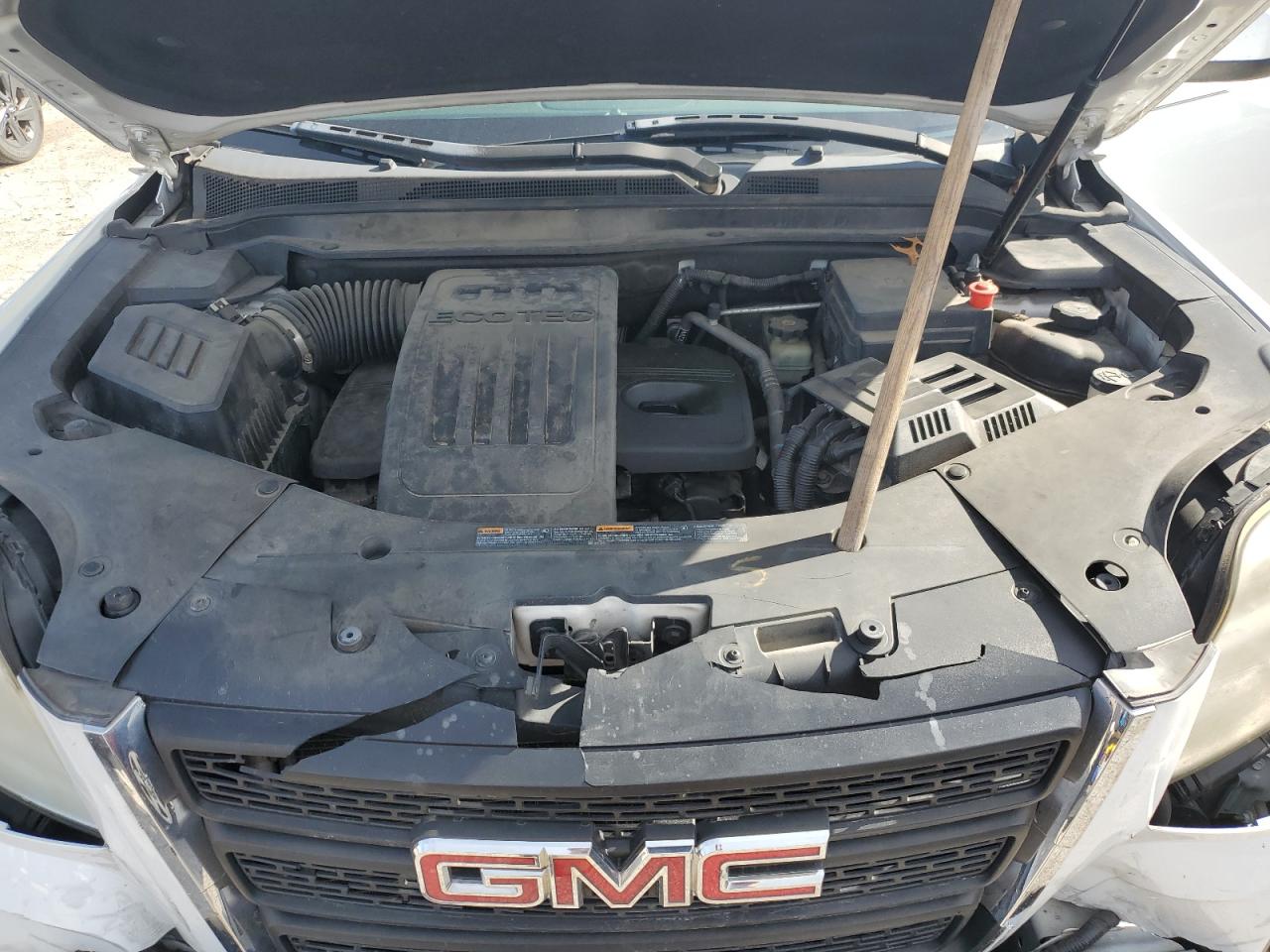 2011 GMC Terrain - Image 12