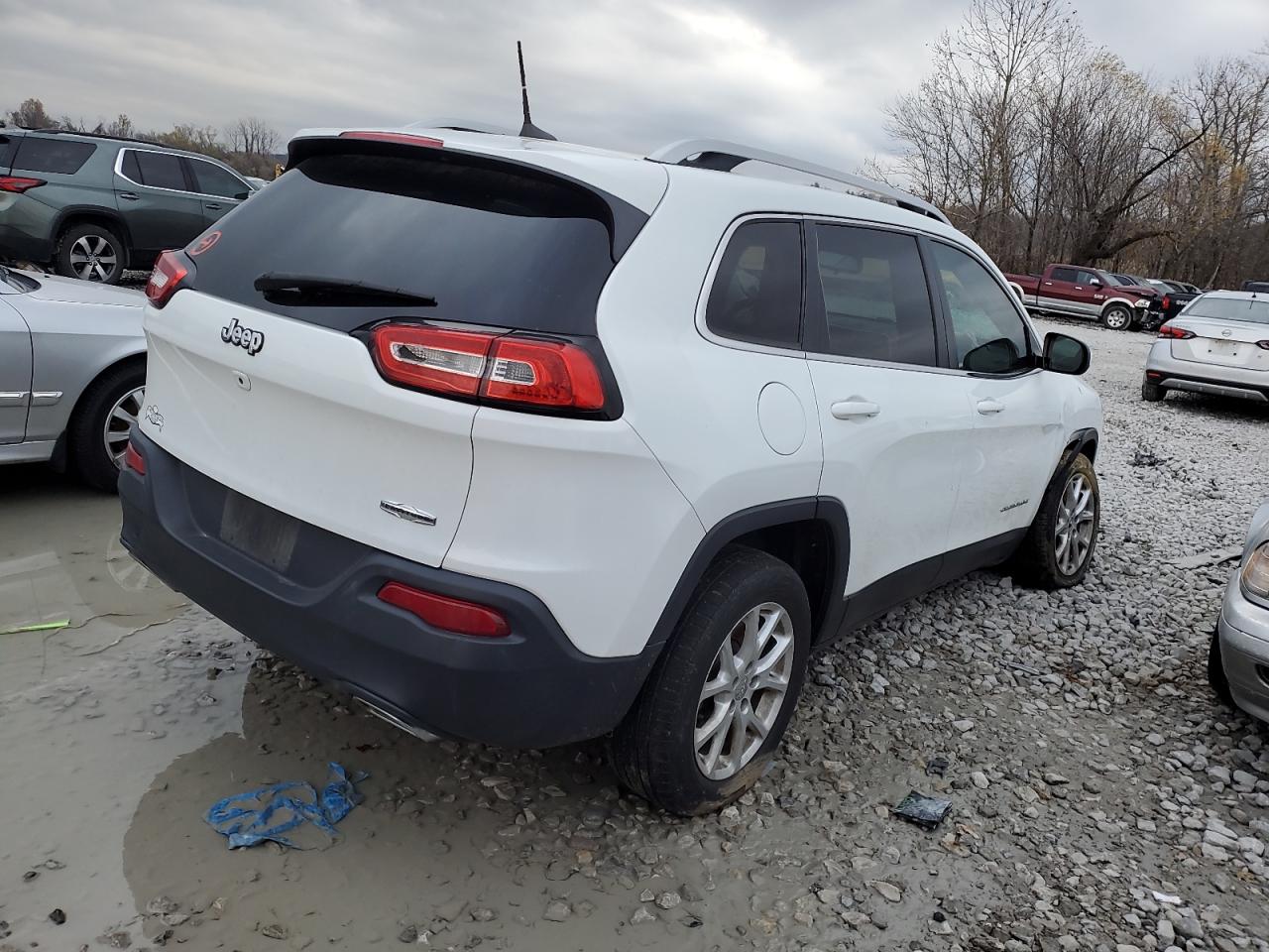 2016 Jeep Grand Cherokee - Image 3