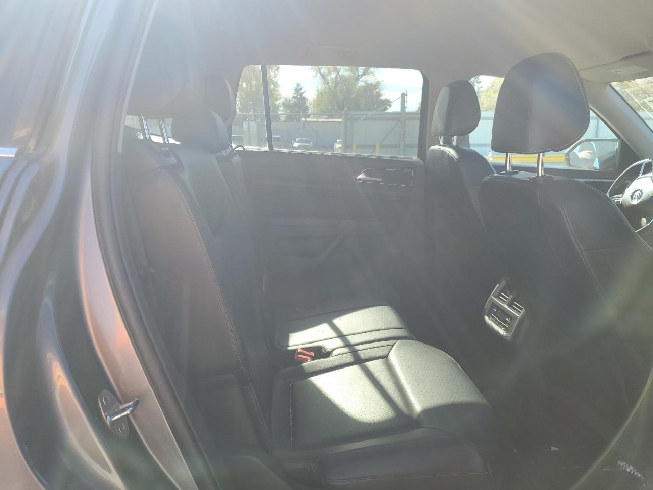 2019 Volkswagen Atlas - Image 11