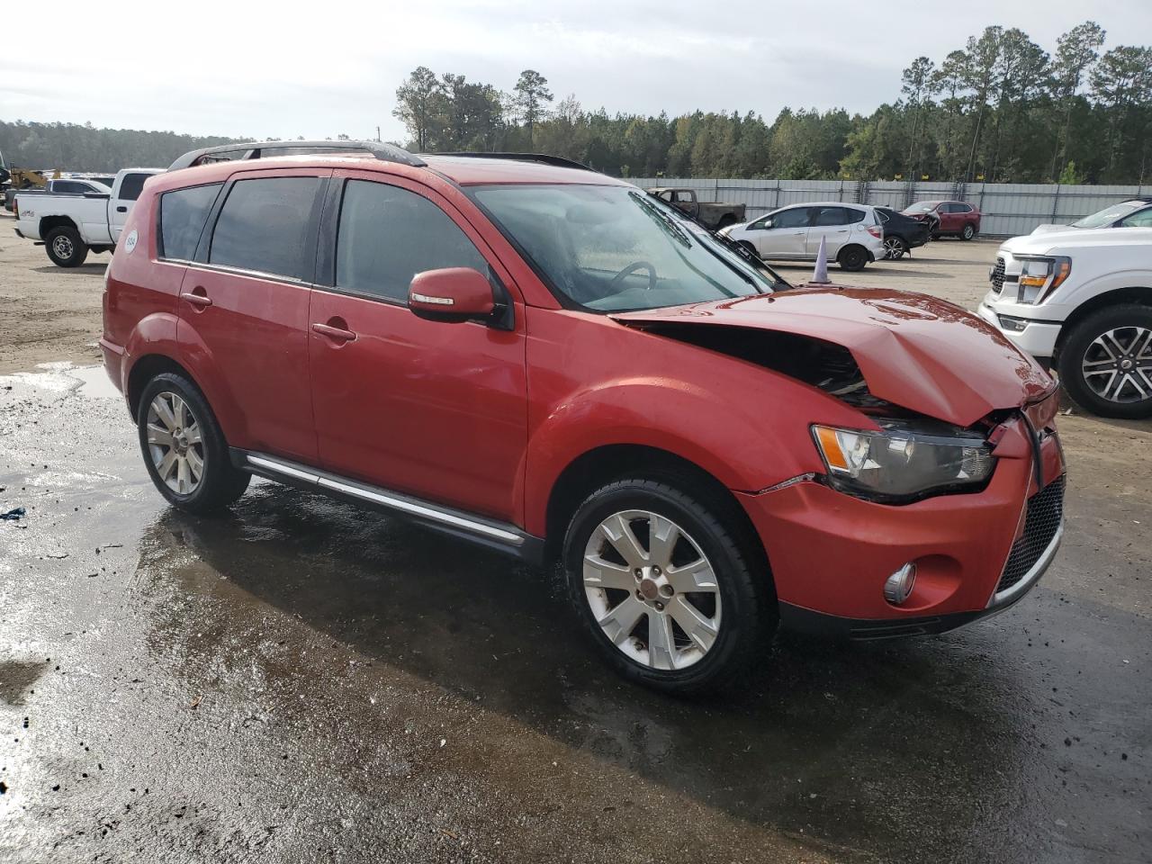 2013 Mitsubishi Outlander - Image 4