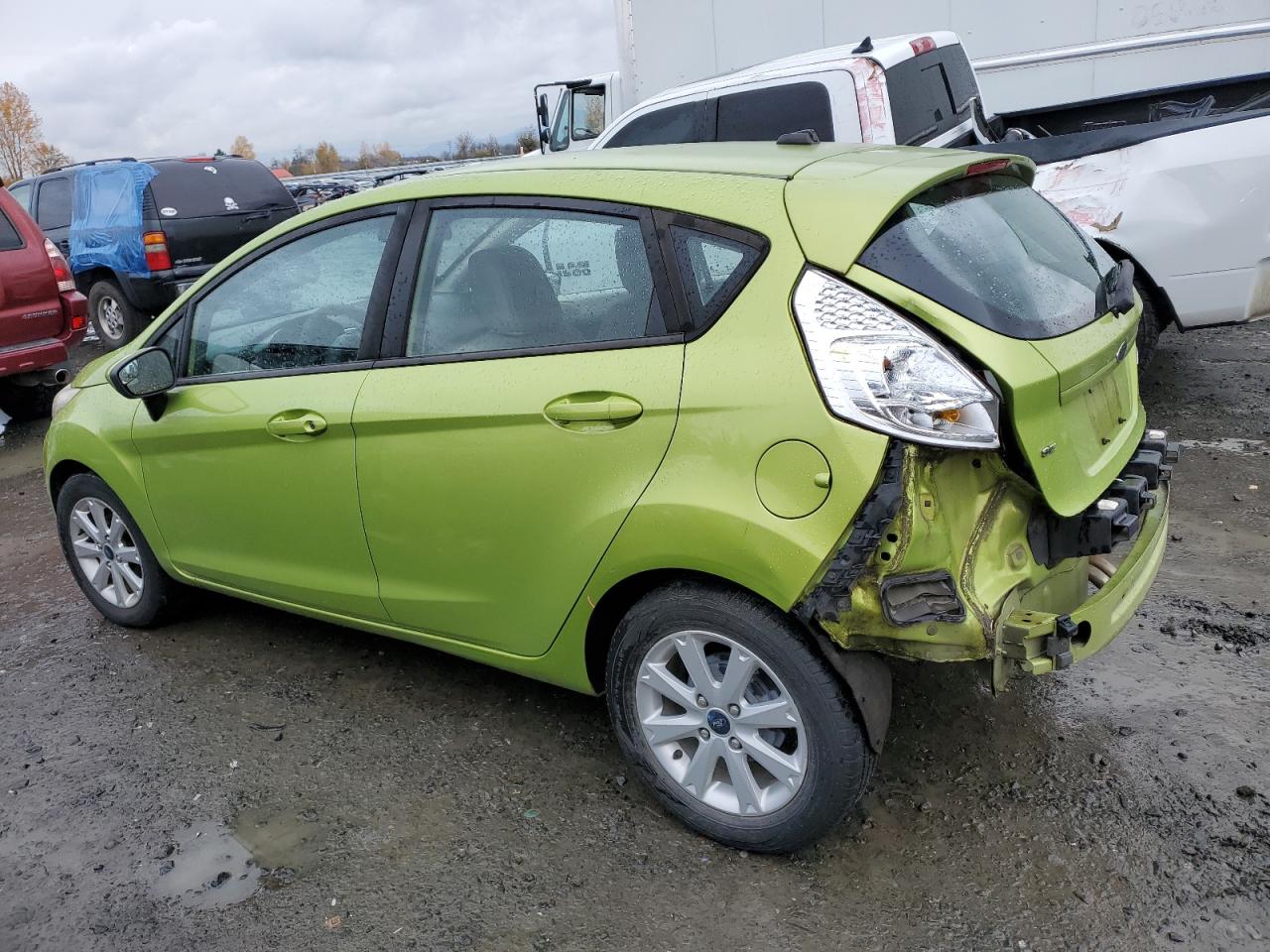 2011 Ford Fiesta - Image 2