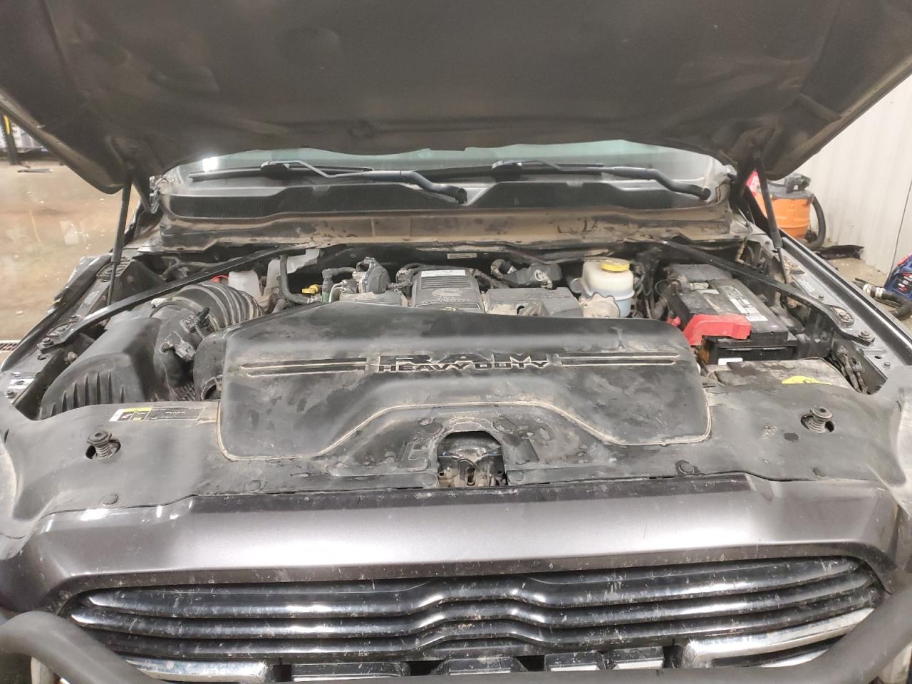 2021 RAM 3500 - Image 12