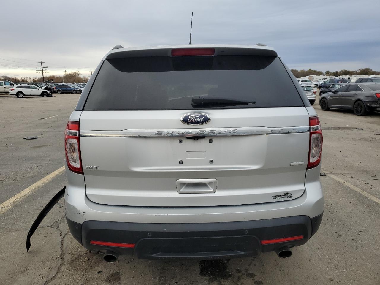 2013 Ford Explorer - Image 6