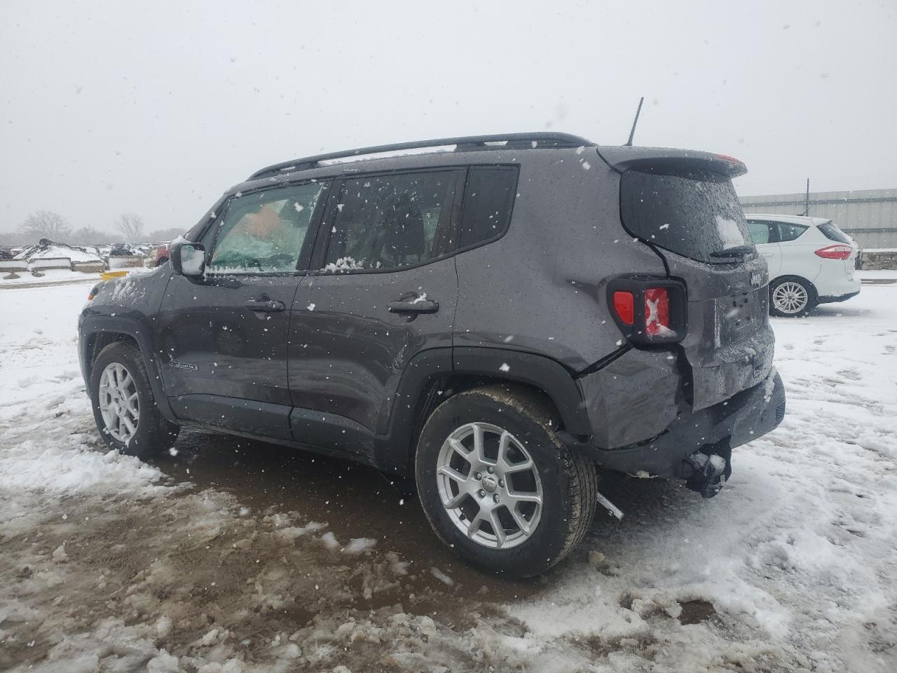 2019 Jeep Renegade - Image 2