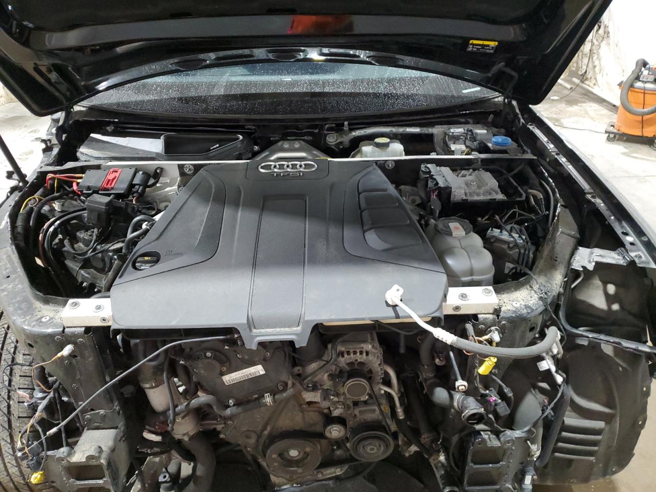 2018 Audi Q7 - Image 12