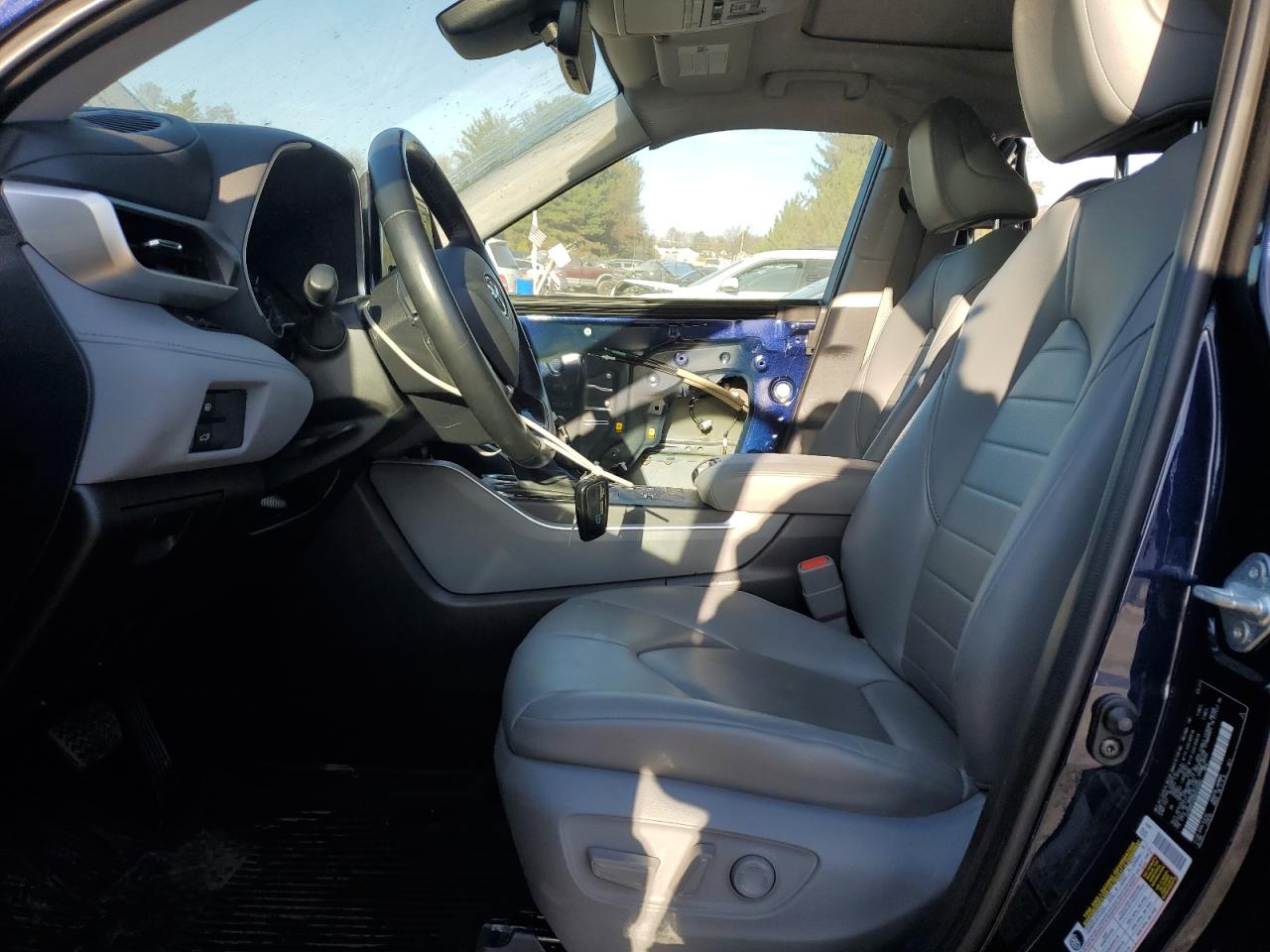 2021 Toyota Highlander - Image 7