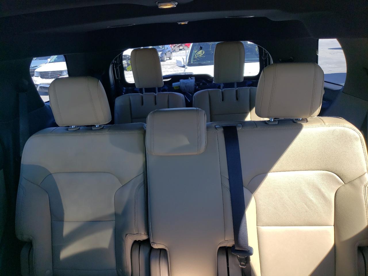 2016 Ford Explorer - Image 10