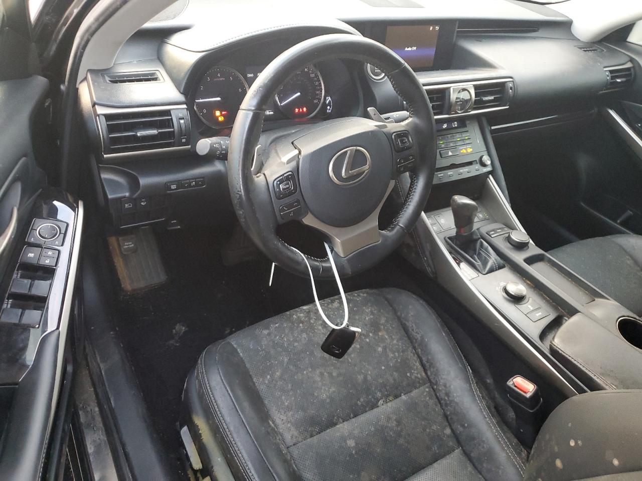 JTHC81D2XJ5029421 2018 Lexus Is 300