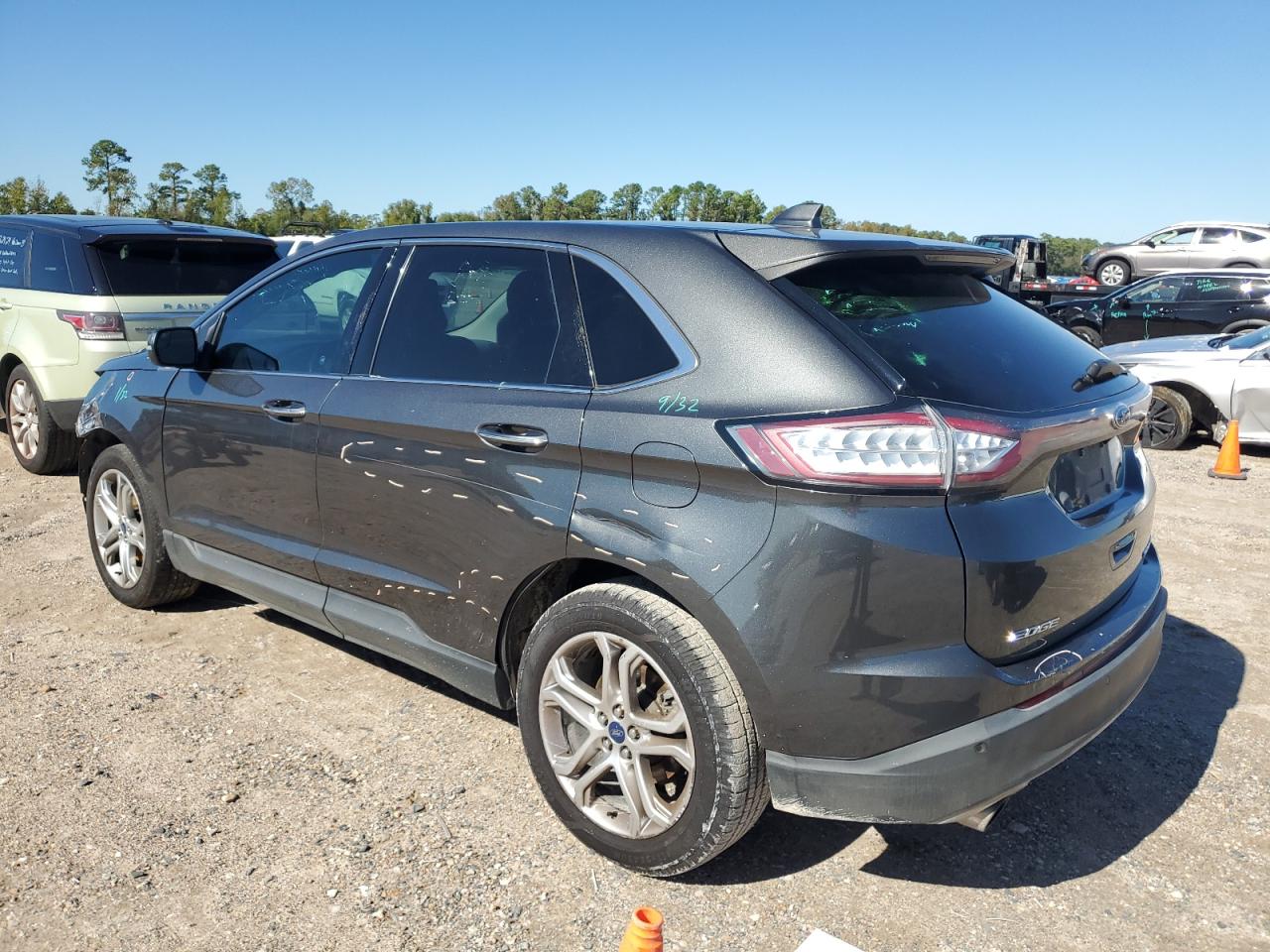 2018 Ford Edge - Image 2