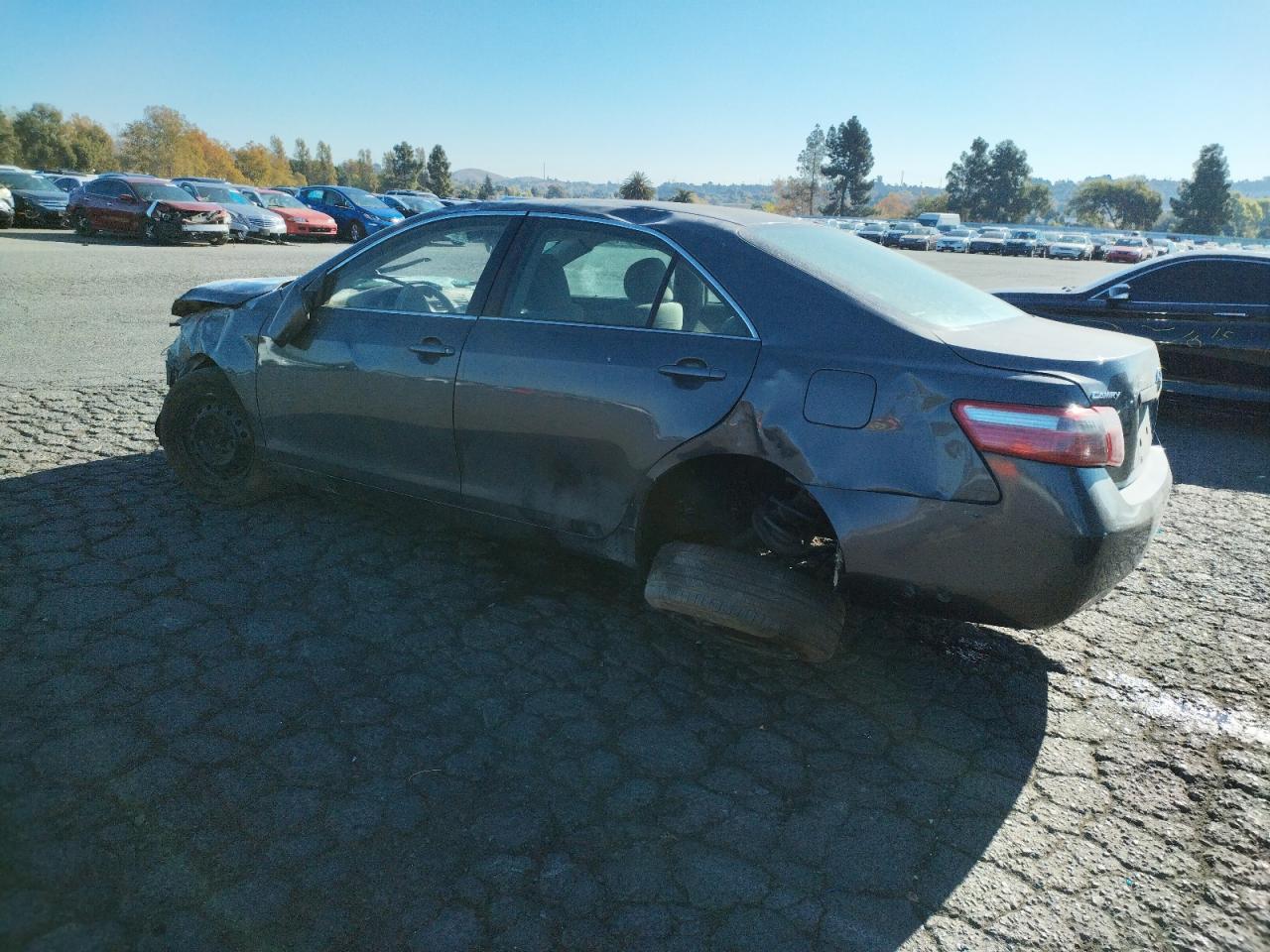 2007 Toyota Camry - Image 2