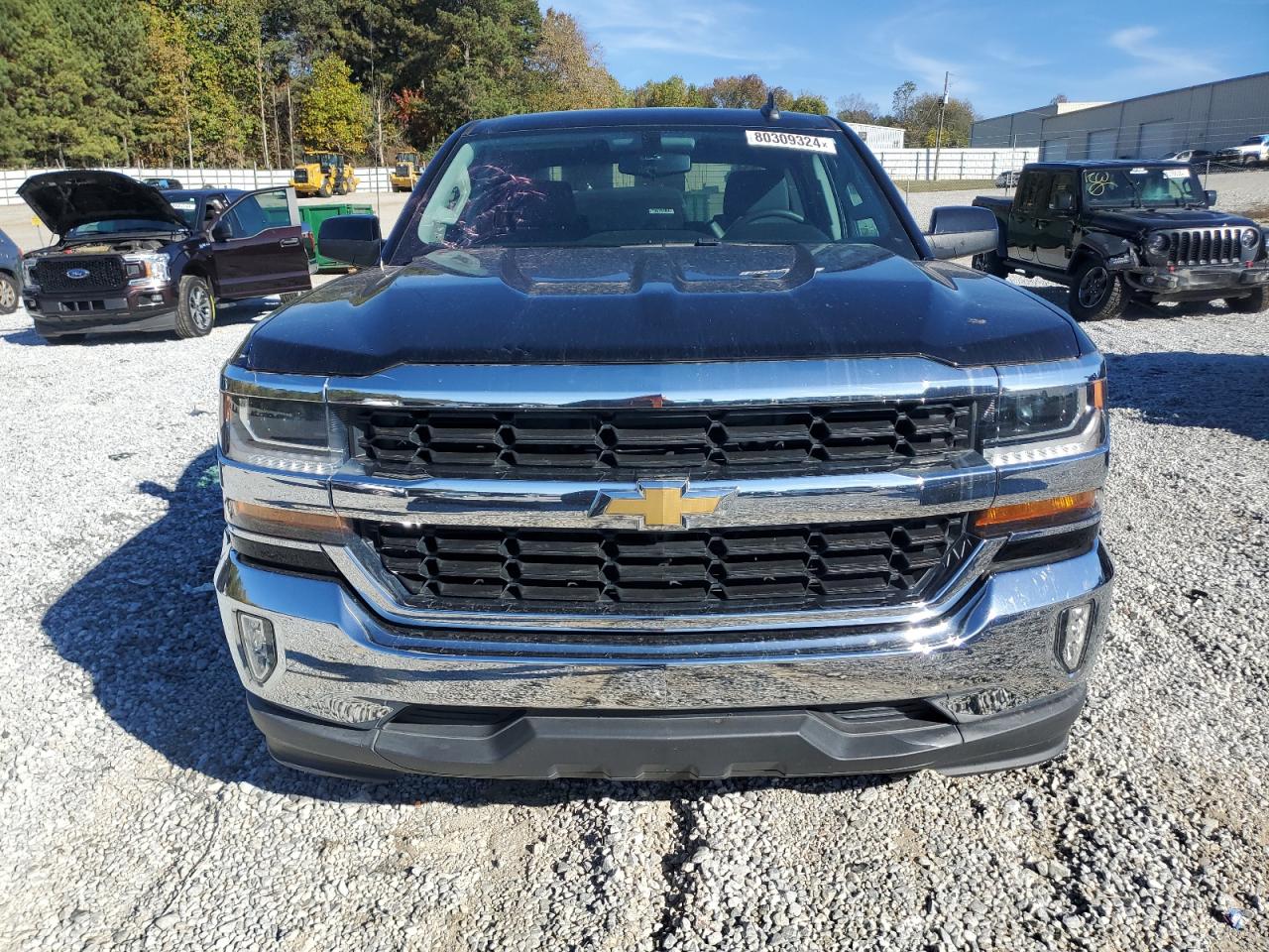 2017 Chevrolet Silverado - Image 5