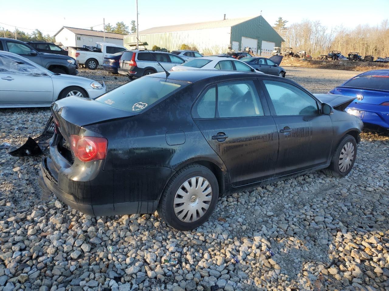 2009 Volkswagen Jetta - Image 3