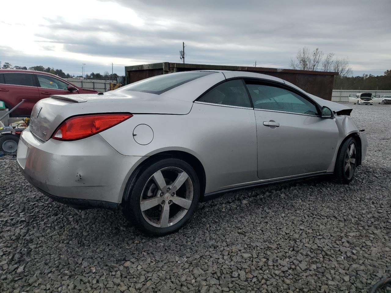 2007 Pontiac G6 - Image 3