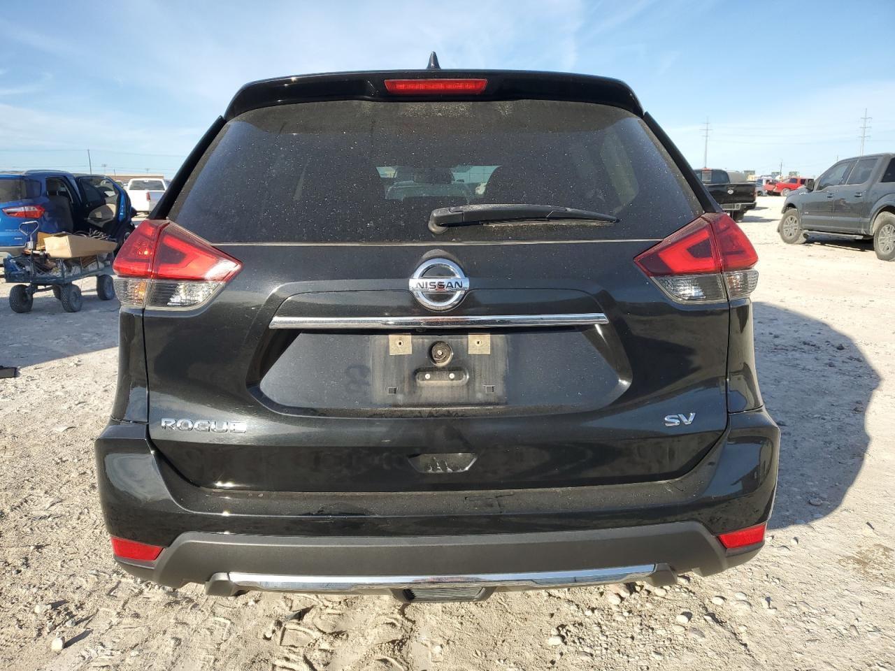 2017 Nissan Rogue - Image 6