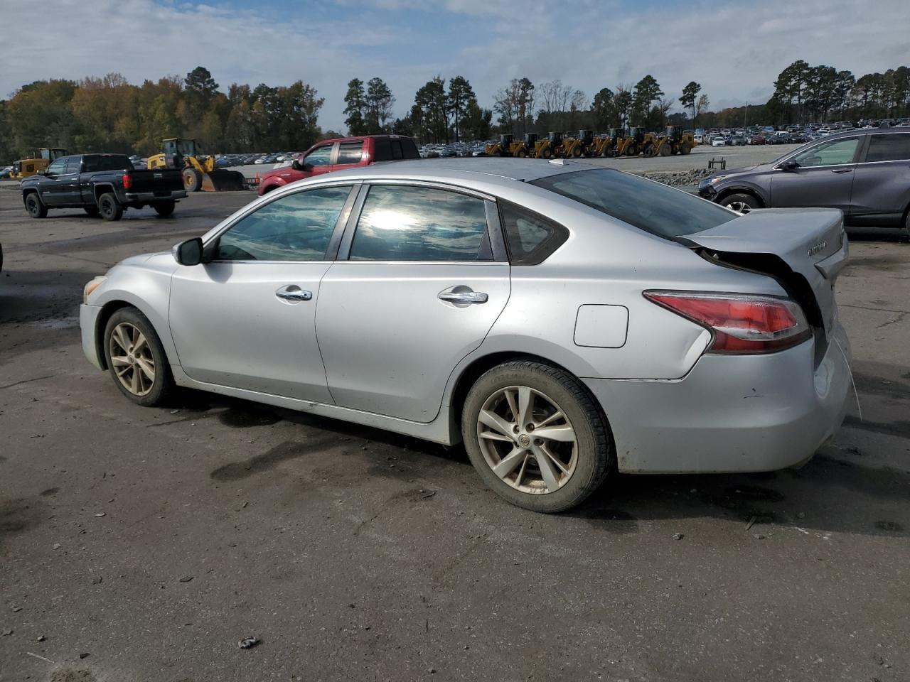 2014 Nissan Altima - Image 2