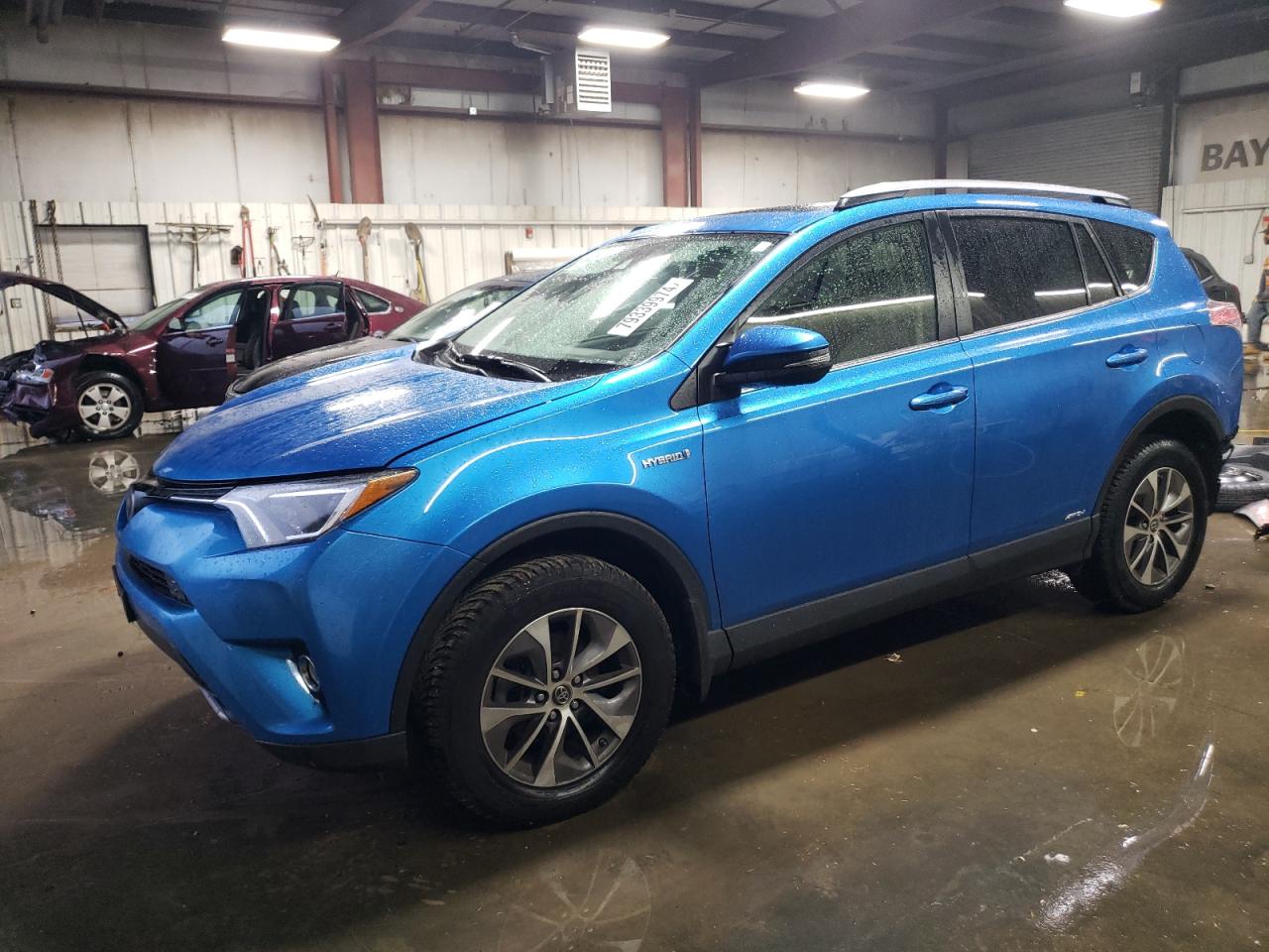 VIN JTMRJREV0HD079073 2017 TOYOTA RAV4 no.1