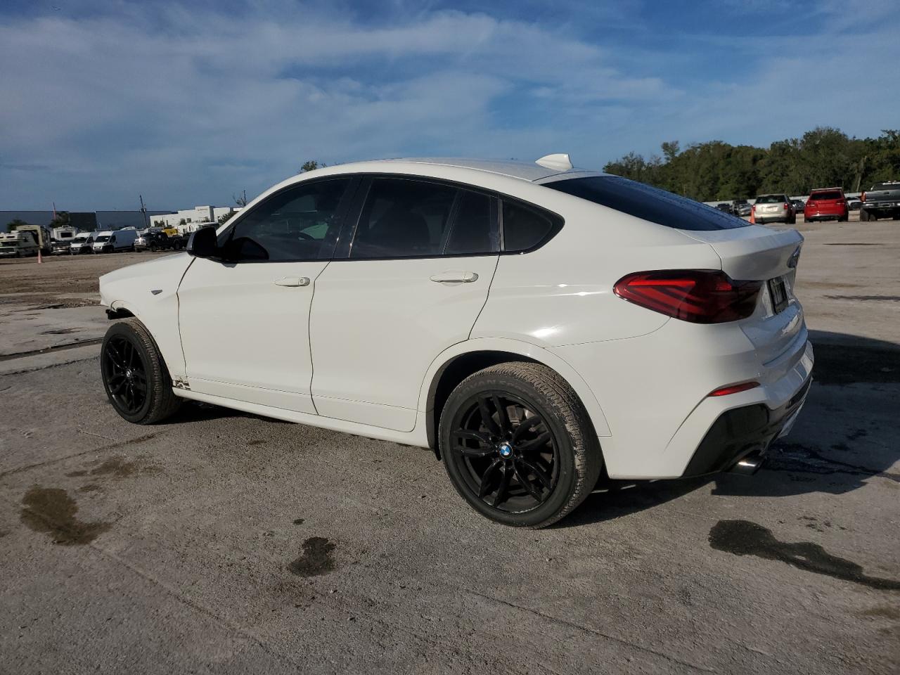 2017 BMW X4 - Image 2