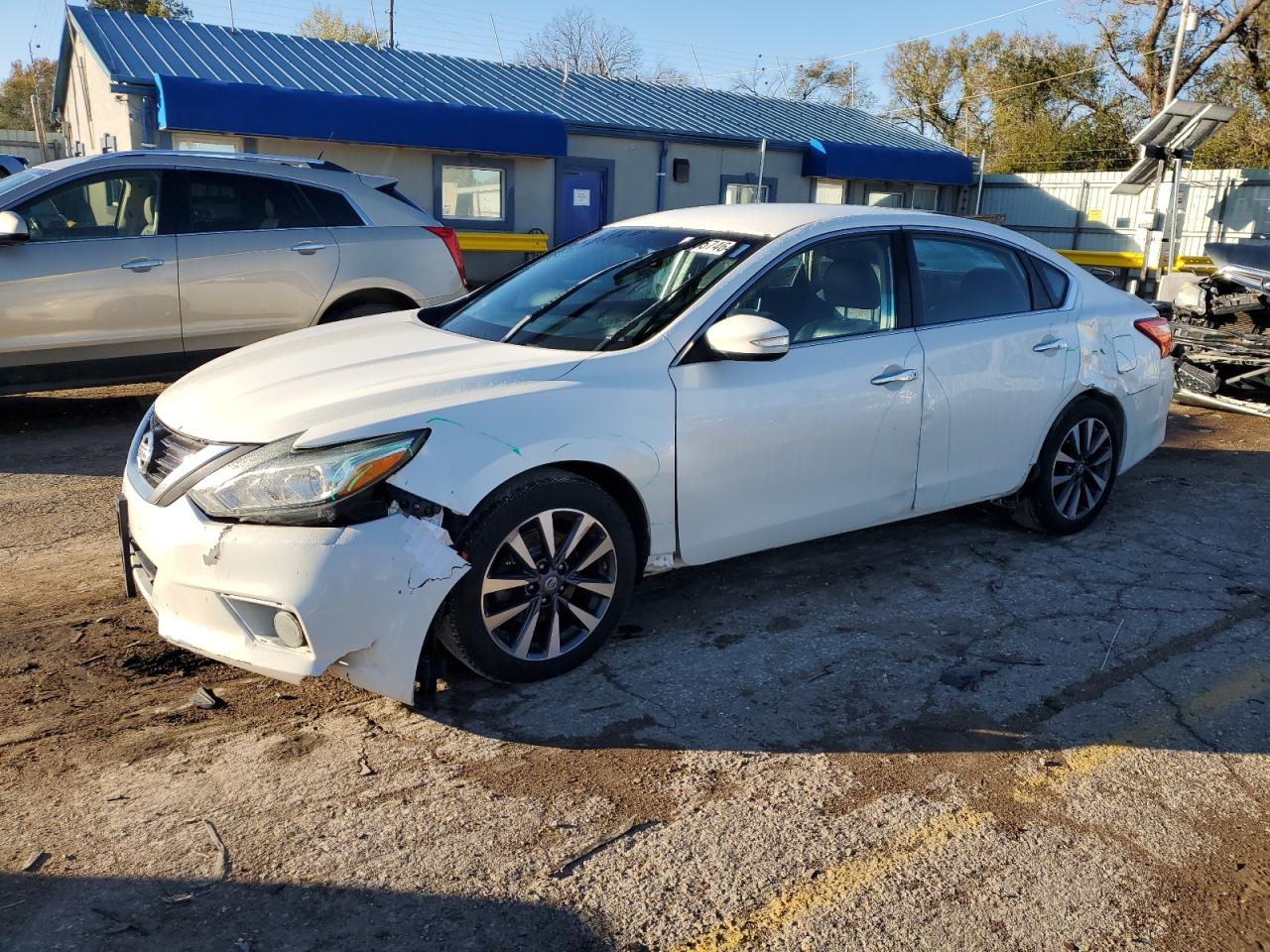 2017 Nissan Altima - Image 1