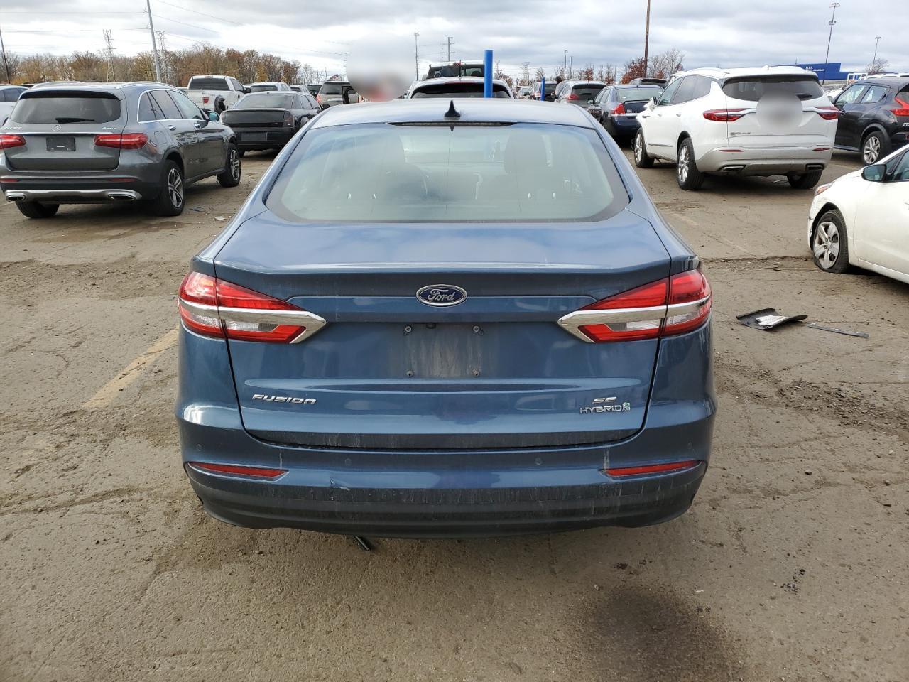 2019 Ford Fusion - Image 6