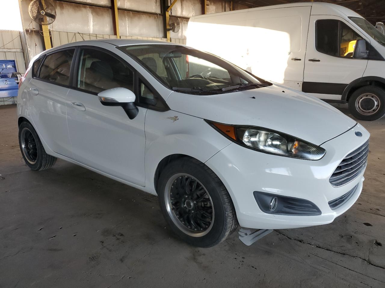 VIN 3FADP4EJ2FM156347 2015 FORD FIESTA no.4