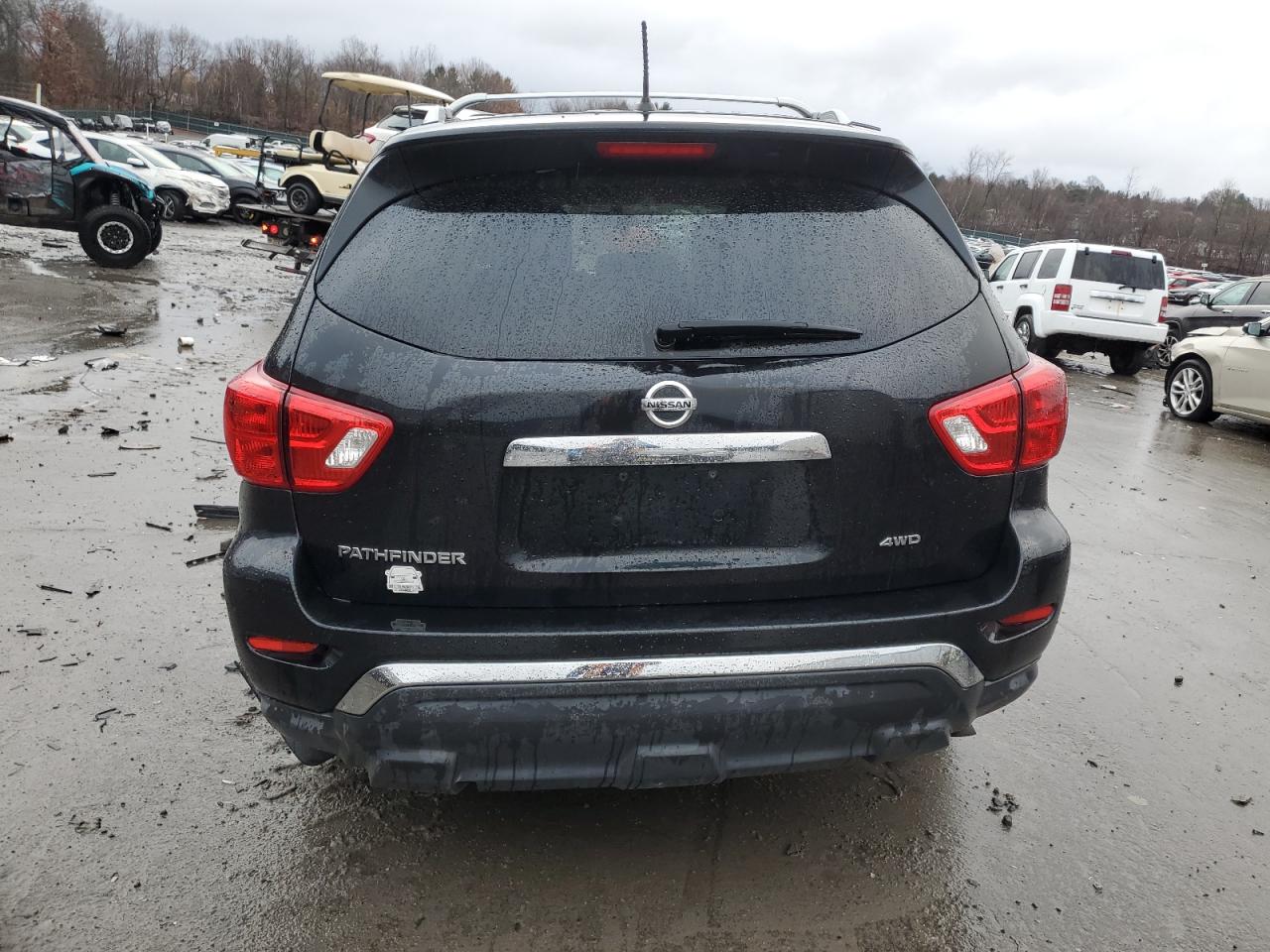 2018 Nissan Pathfinder S VIN: 5N1DR2MM3JC665647 Lot: 81401714