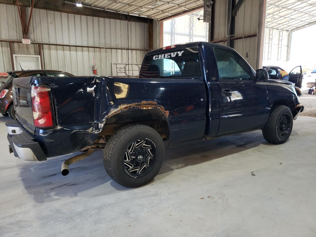 2005 Chevrolet Silverado - Image 3