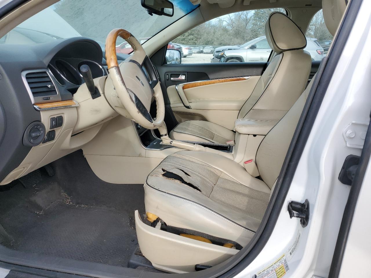 2010 Lincoln MKZ - Image 7