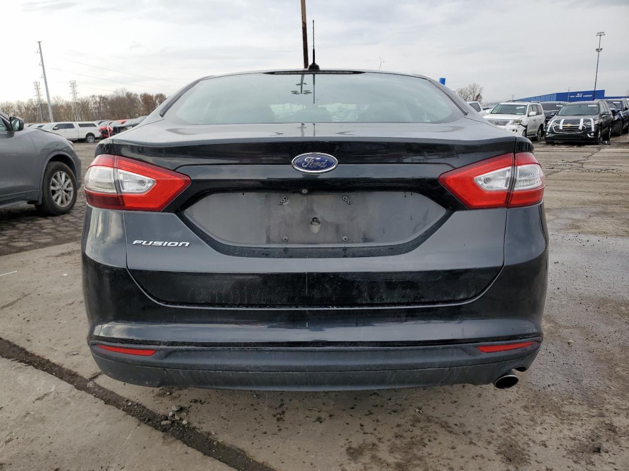 2015 Ford Fusion S VIN: 3FA6P0G79FR112318 Lot: 78910254