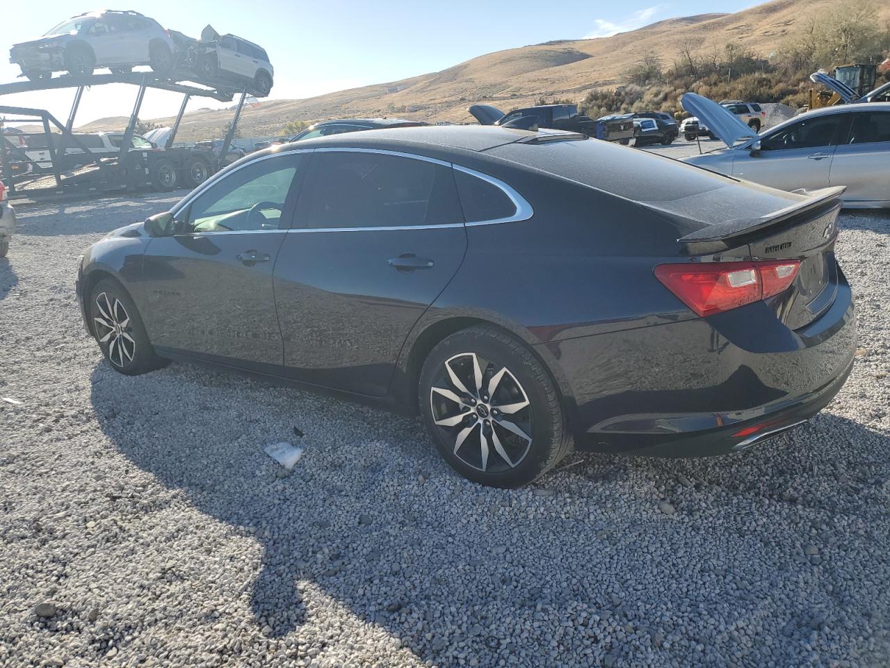 2022 Chevrolet Malibu - Image 2