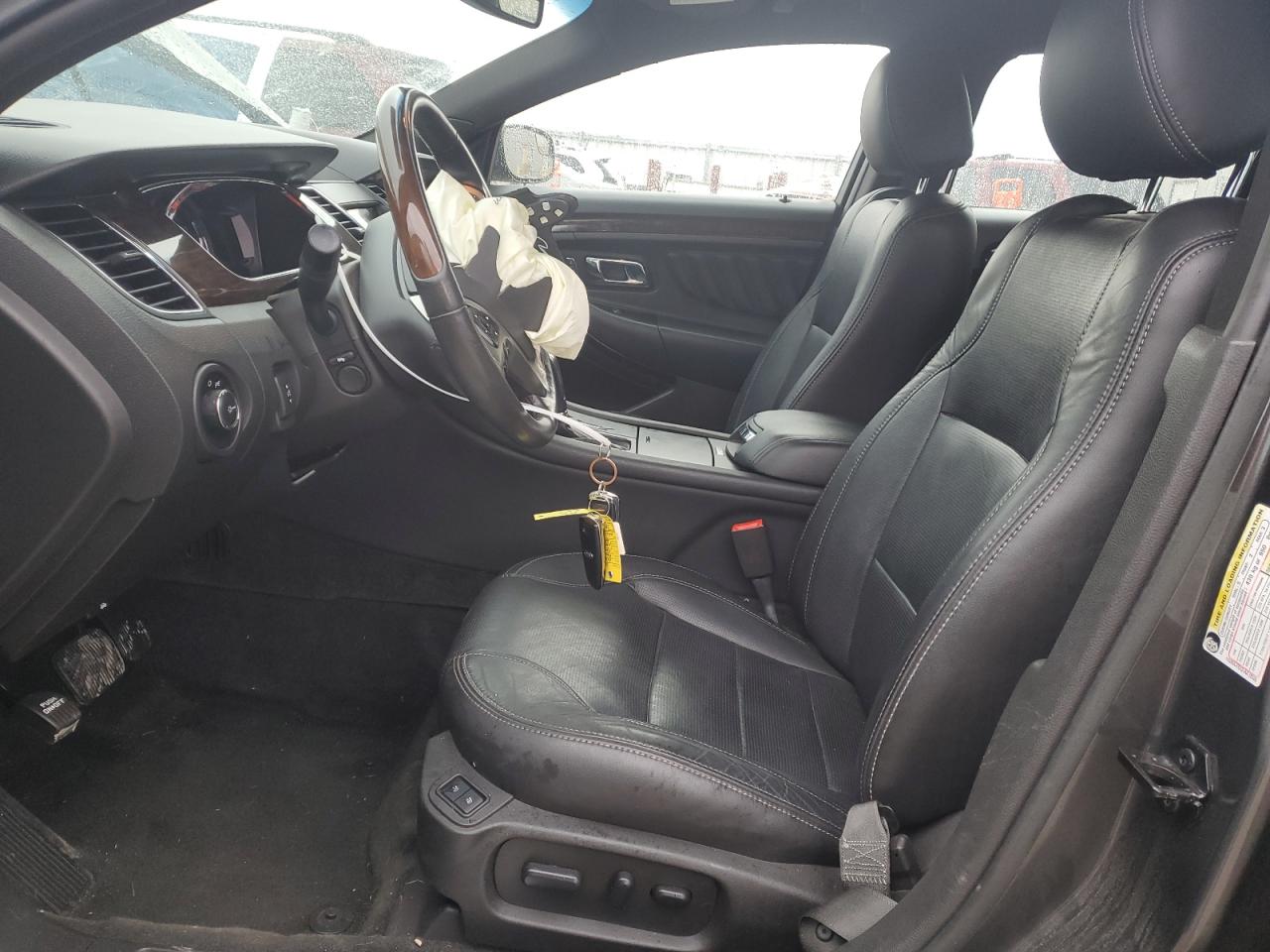 2016 Ford Taurus - Image 7