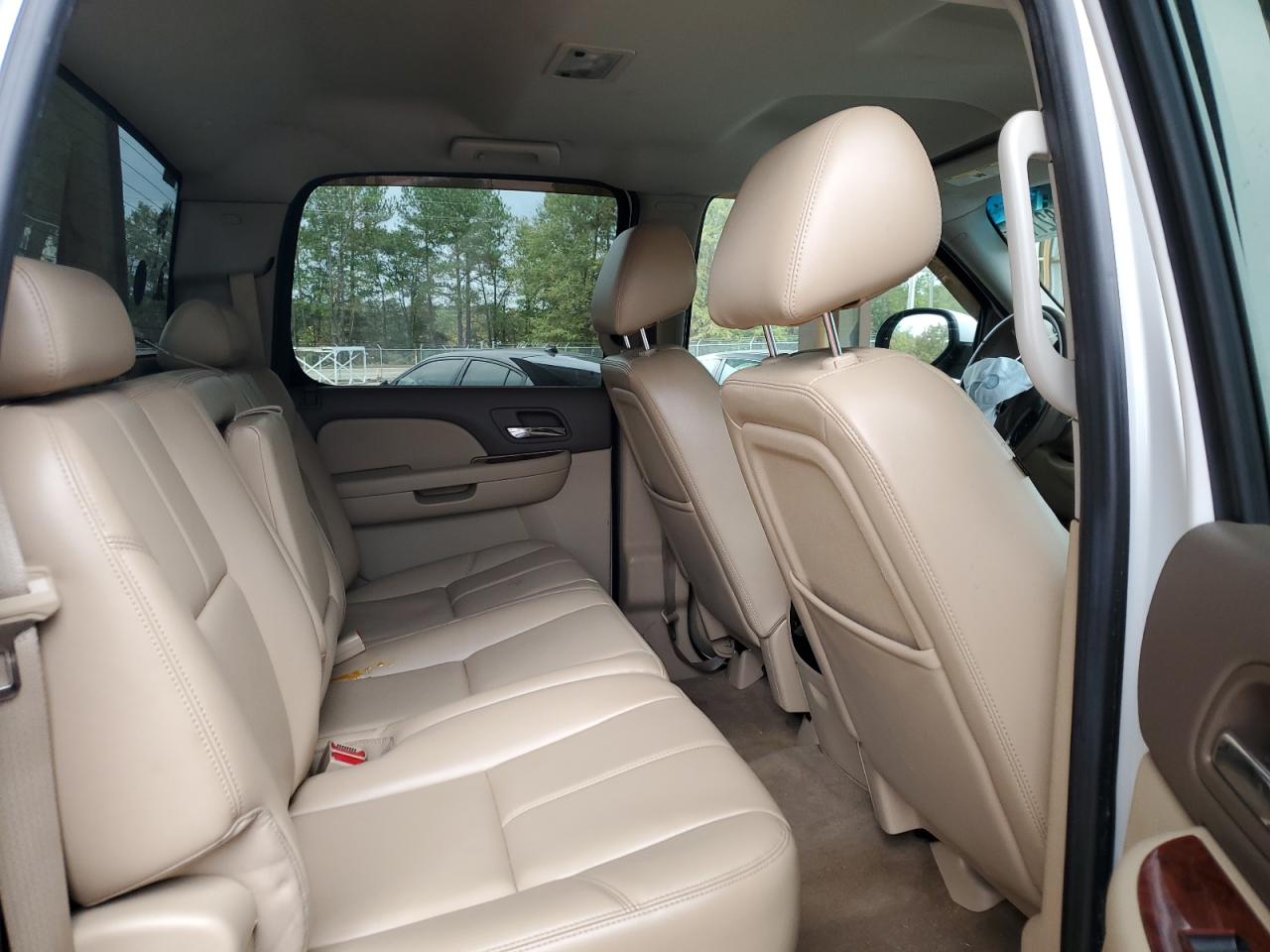 2011 Chevrolet Silverado - Image 10