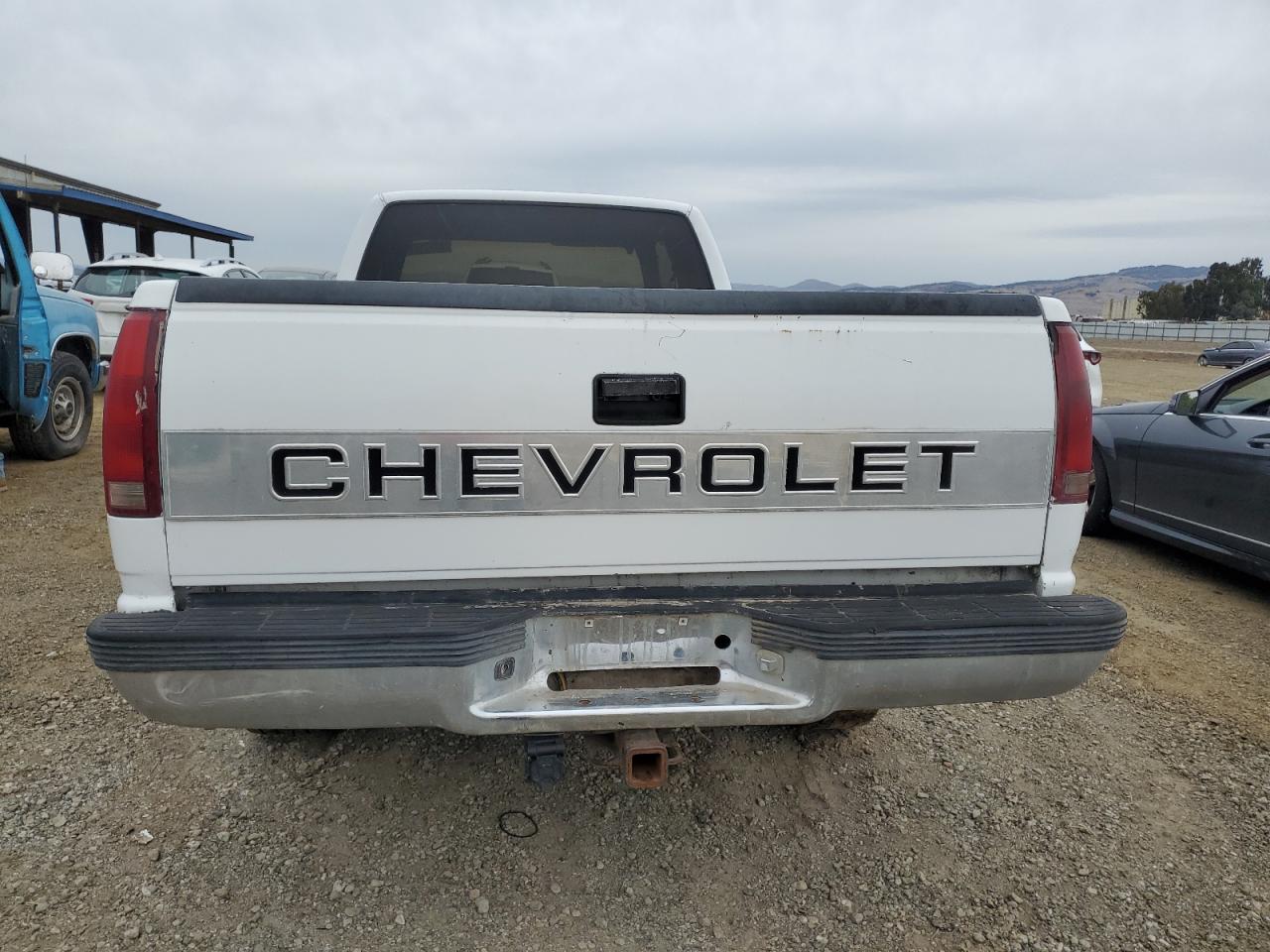 1989 Chevrolet Gmt-400 C2500 VIN: 2GCFC29K2K1185192 Lot: 81421774