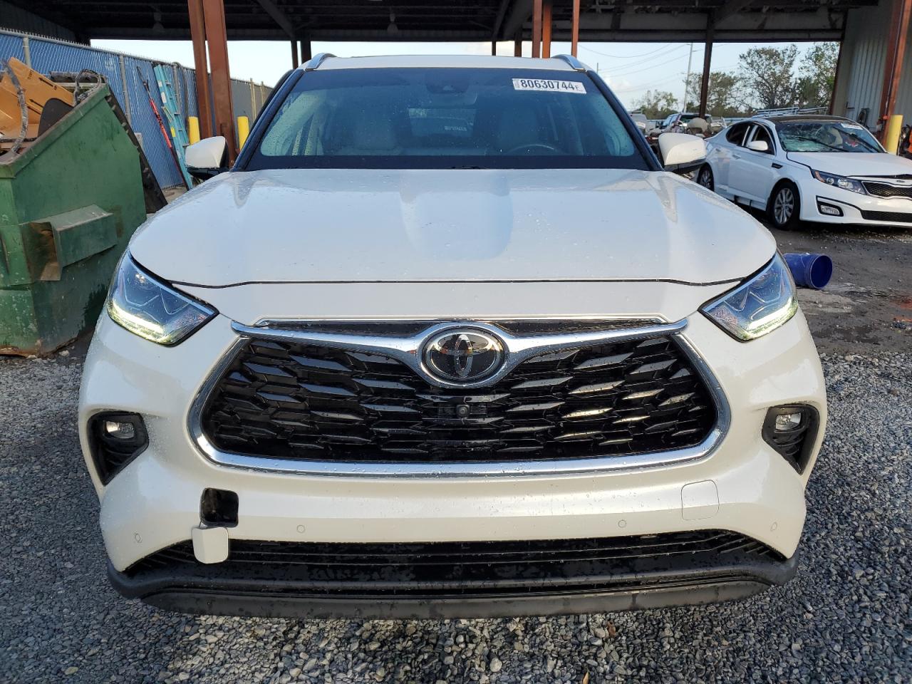 2020 Toyota Highlander - Image 5