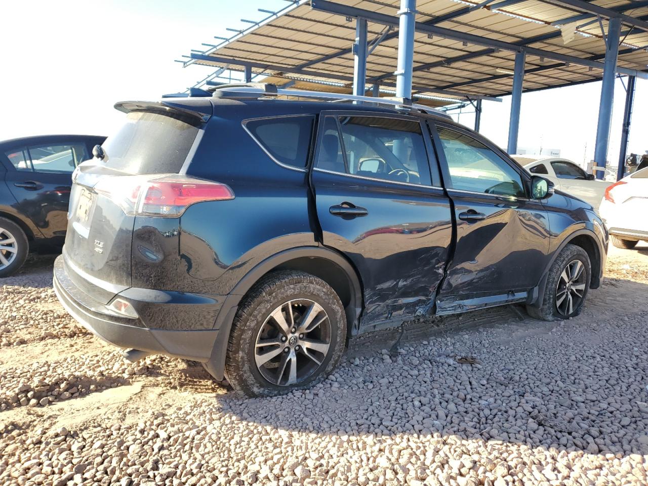 2018 Toyota RAV 4 - Image 3