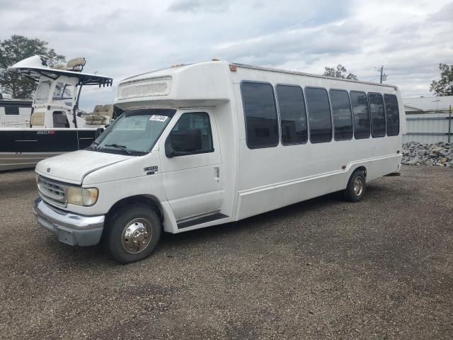 1999 Ford Econoline E350 Super Duty Wagon