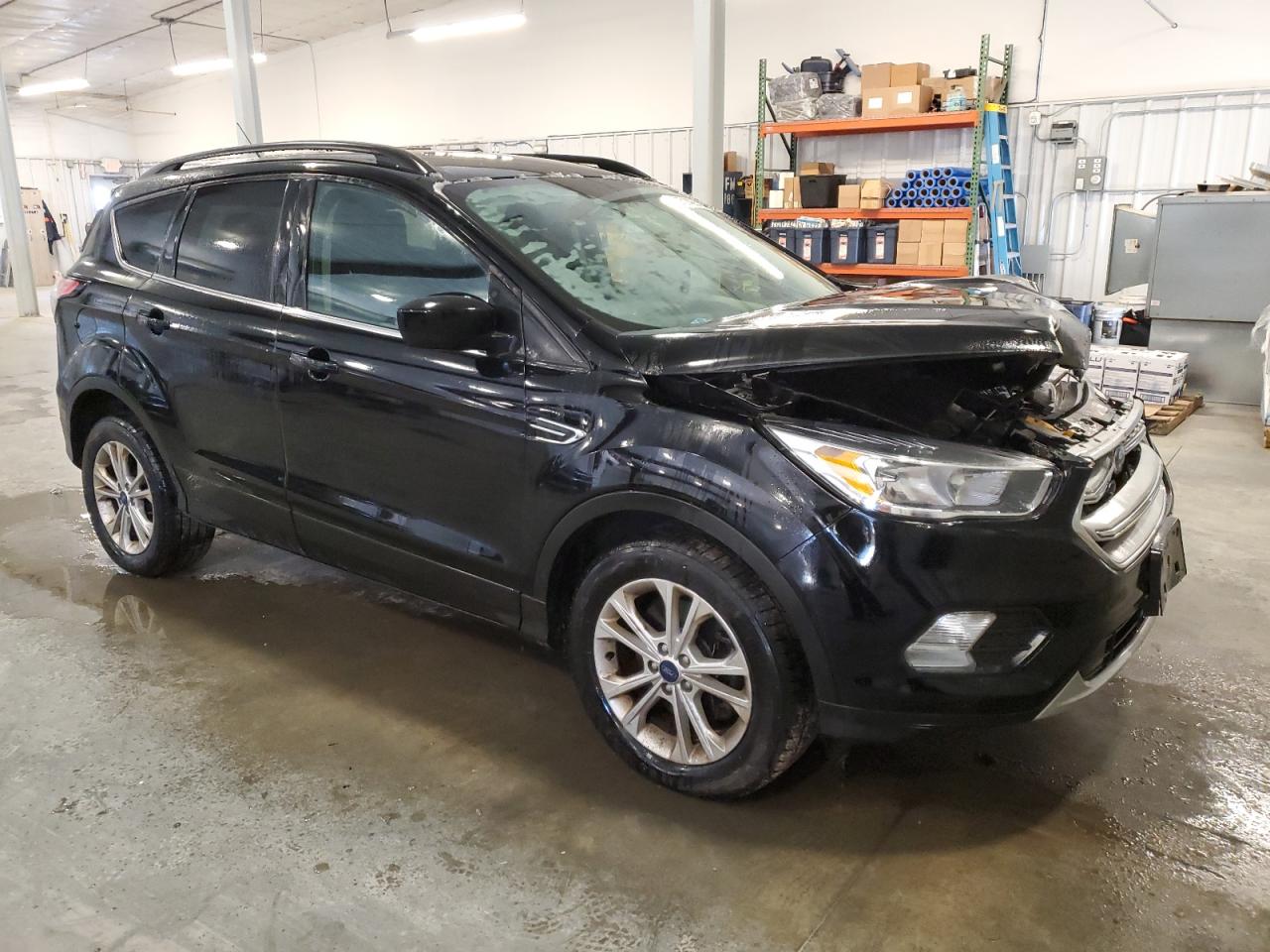 VIN 1FMCU9GD4JUC40463 2018 FORD ESCAPE no.4