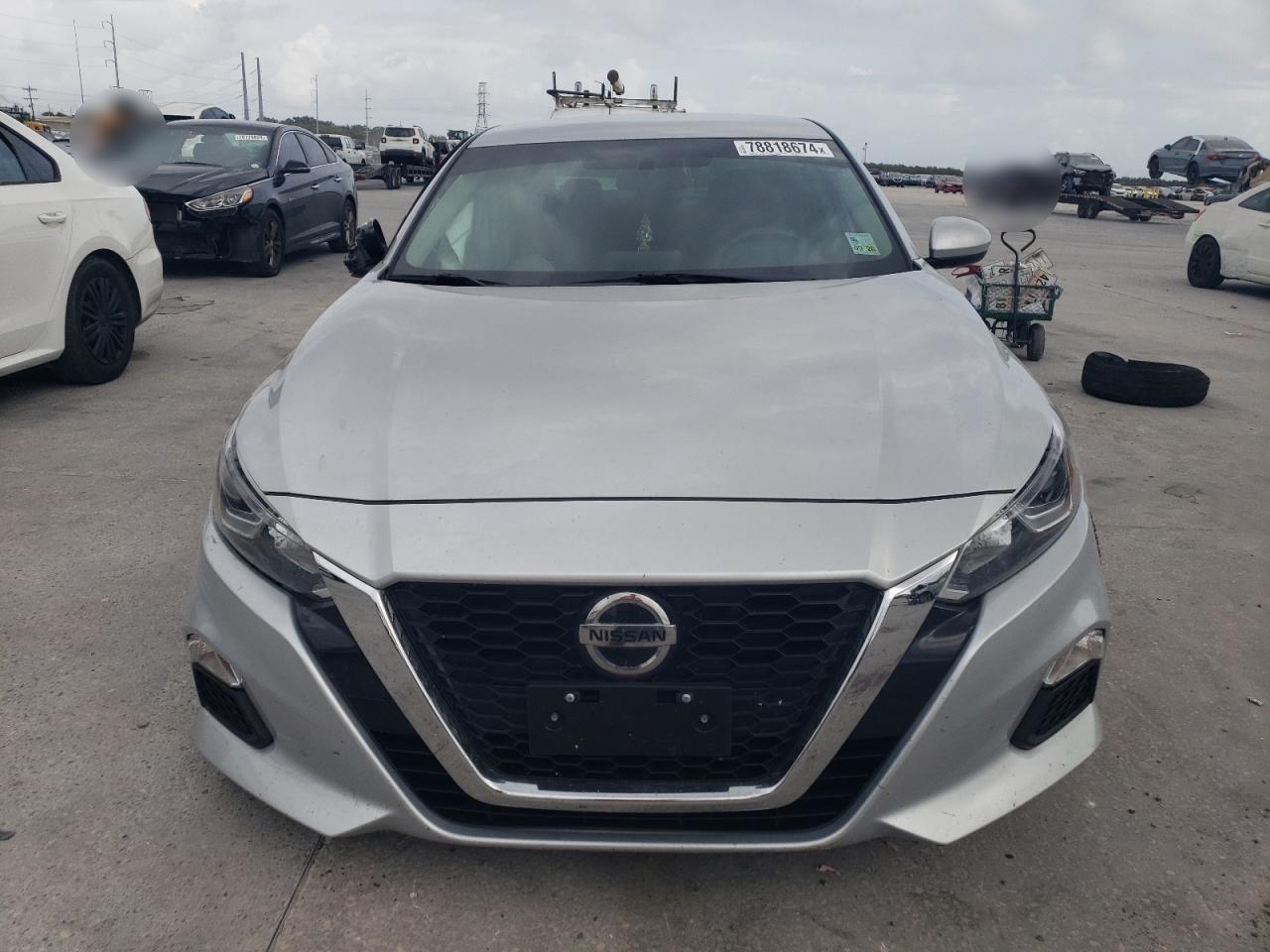 2020 Nissan Altima - Image 5