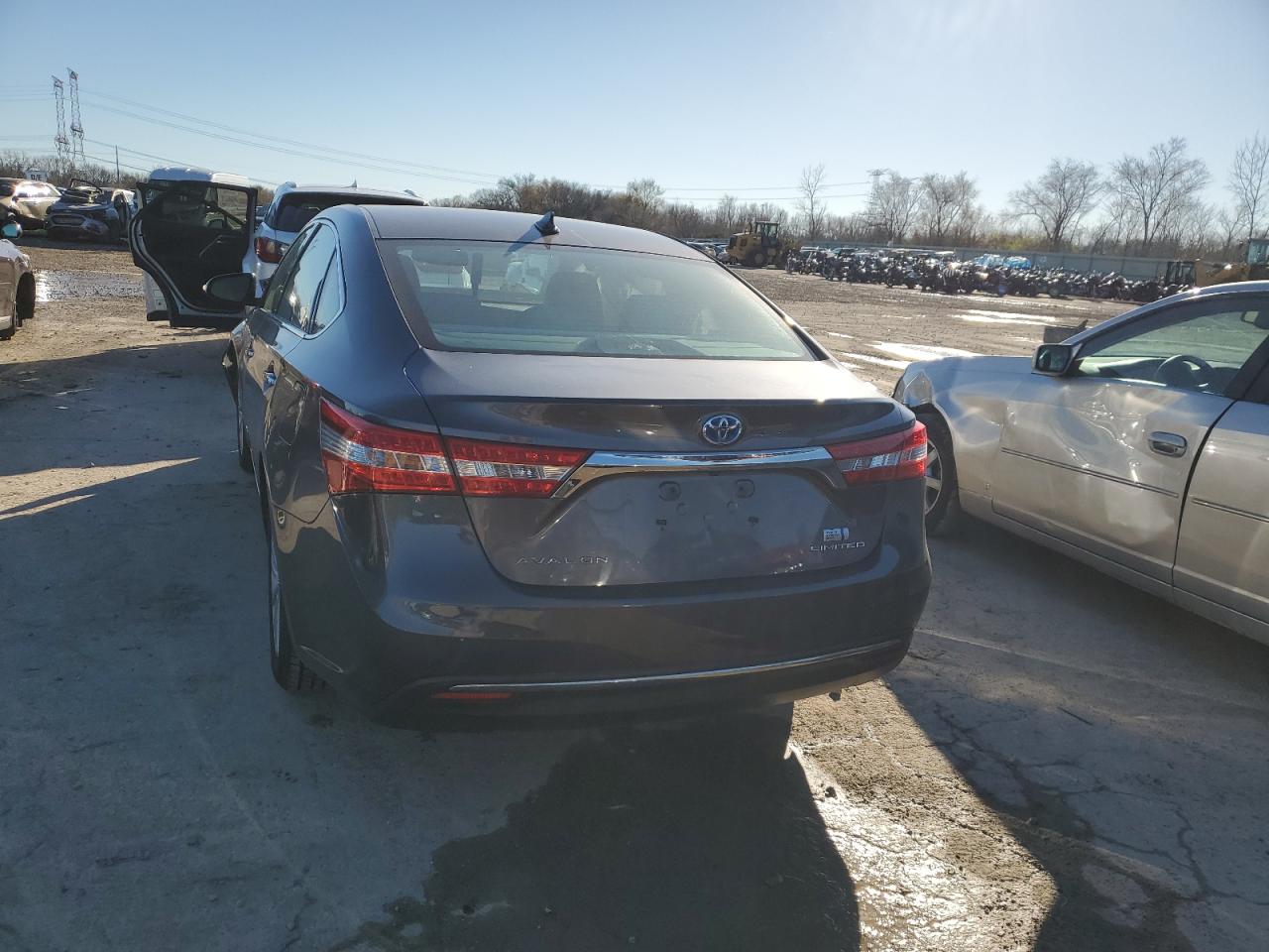 2015 Toyota Avalon - Image 6