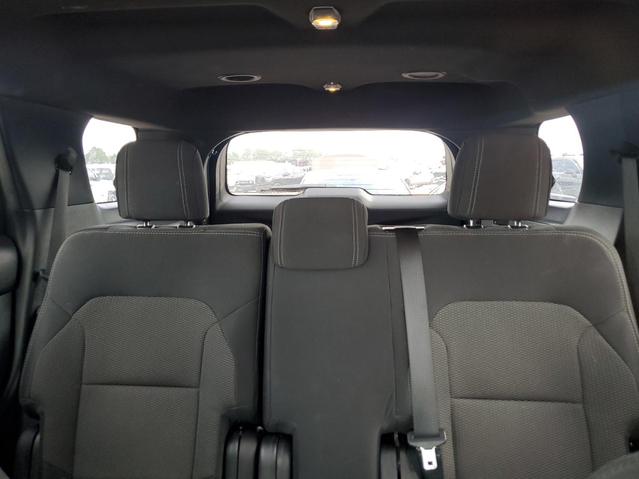 2017 Ford Explorer - Image 10