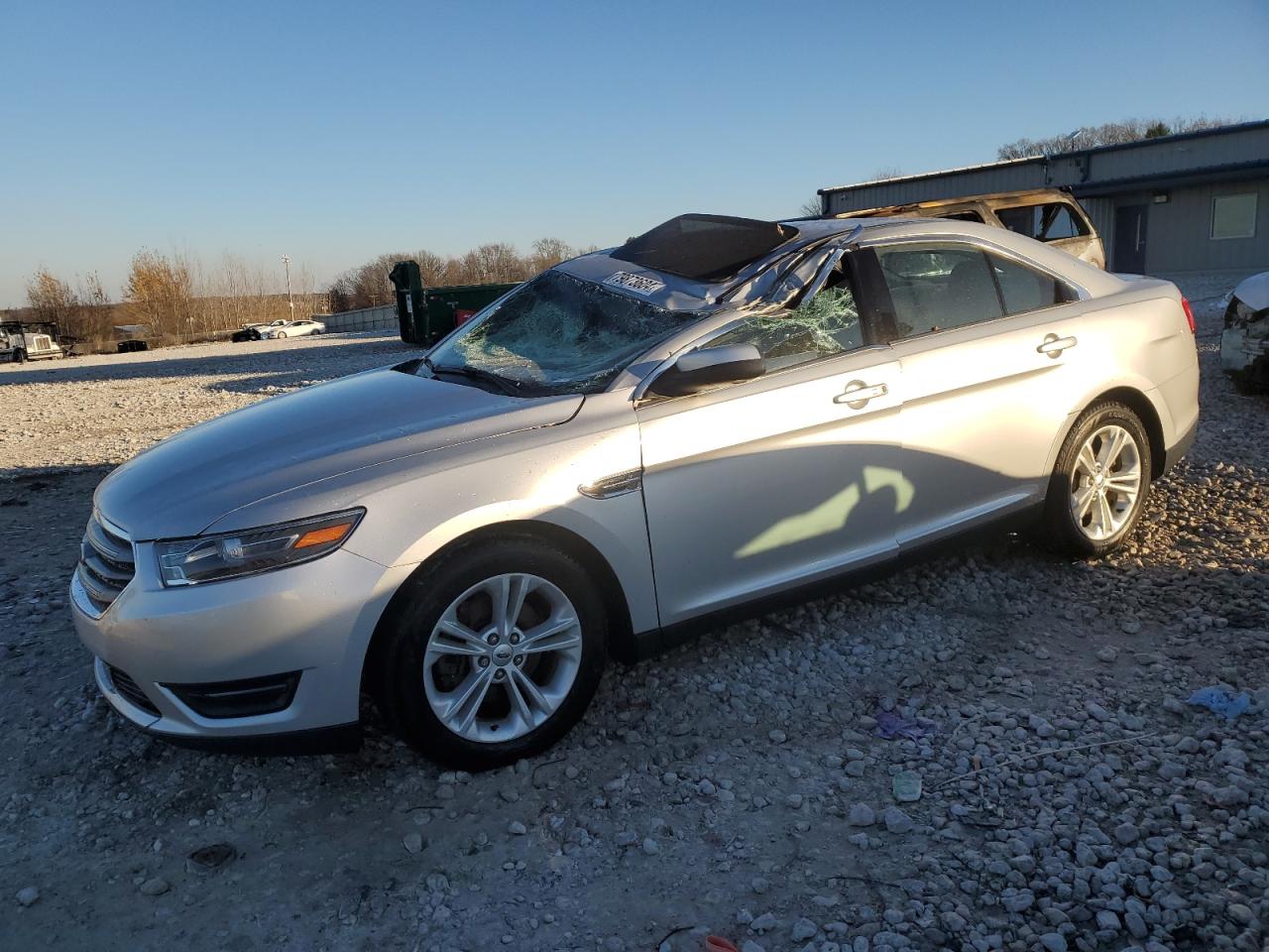 2015 Ford Taurus - Image 1