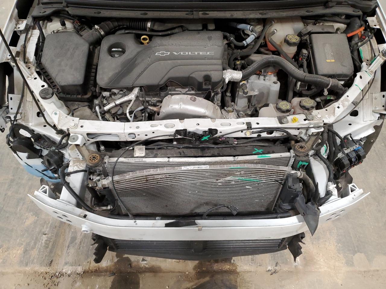 2017 Chevrolet Volt - Image 12