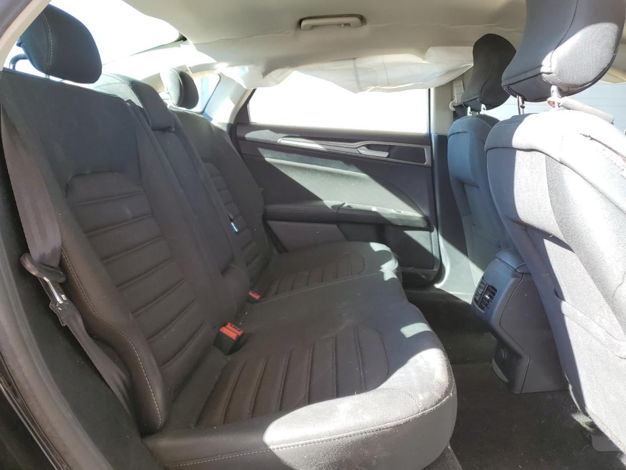 2019 Ford Fusion - Image 10