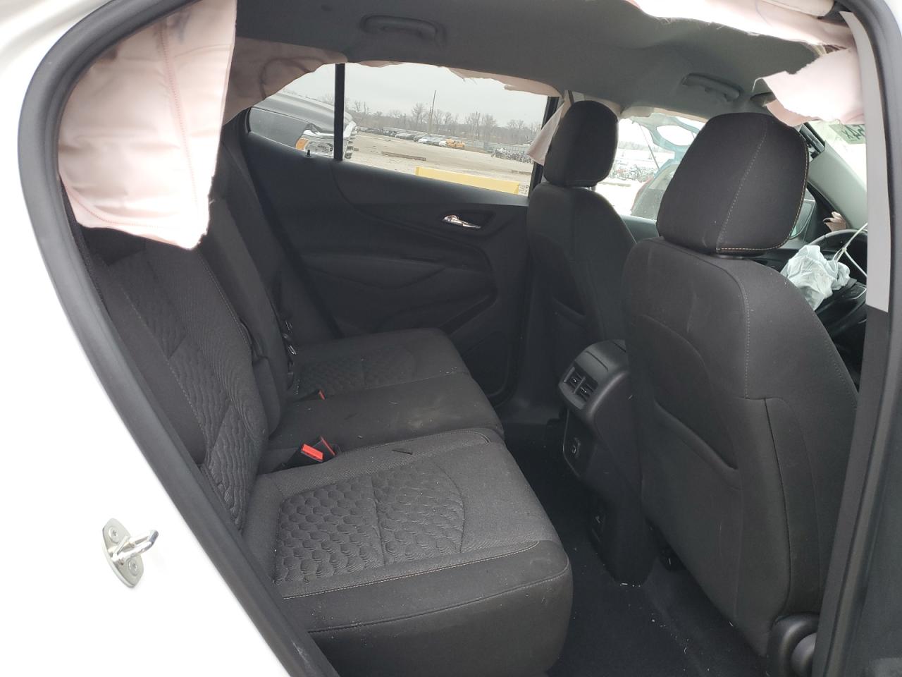 2020 Chevrolet Equinox - Image 11