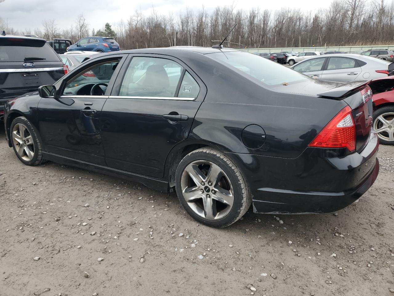 2010 Ford Fusion - Image 2