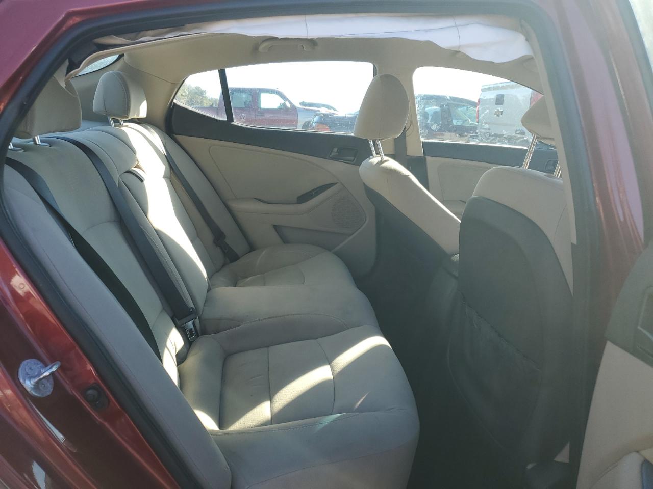 2014 Kia Optima - Image 10