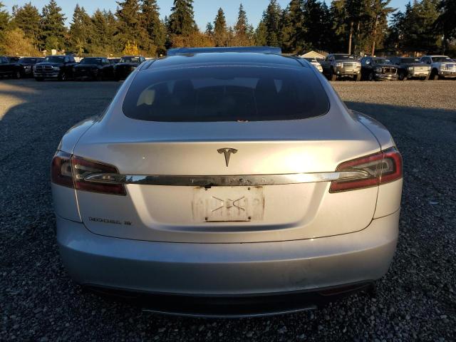  TESLA MODEL S 2013 Серебристый