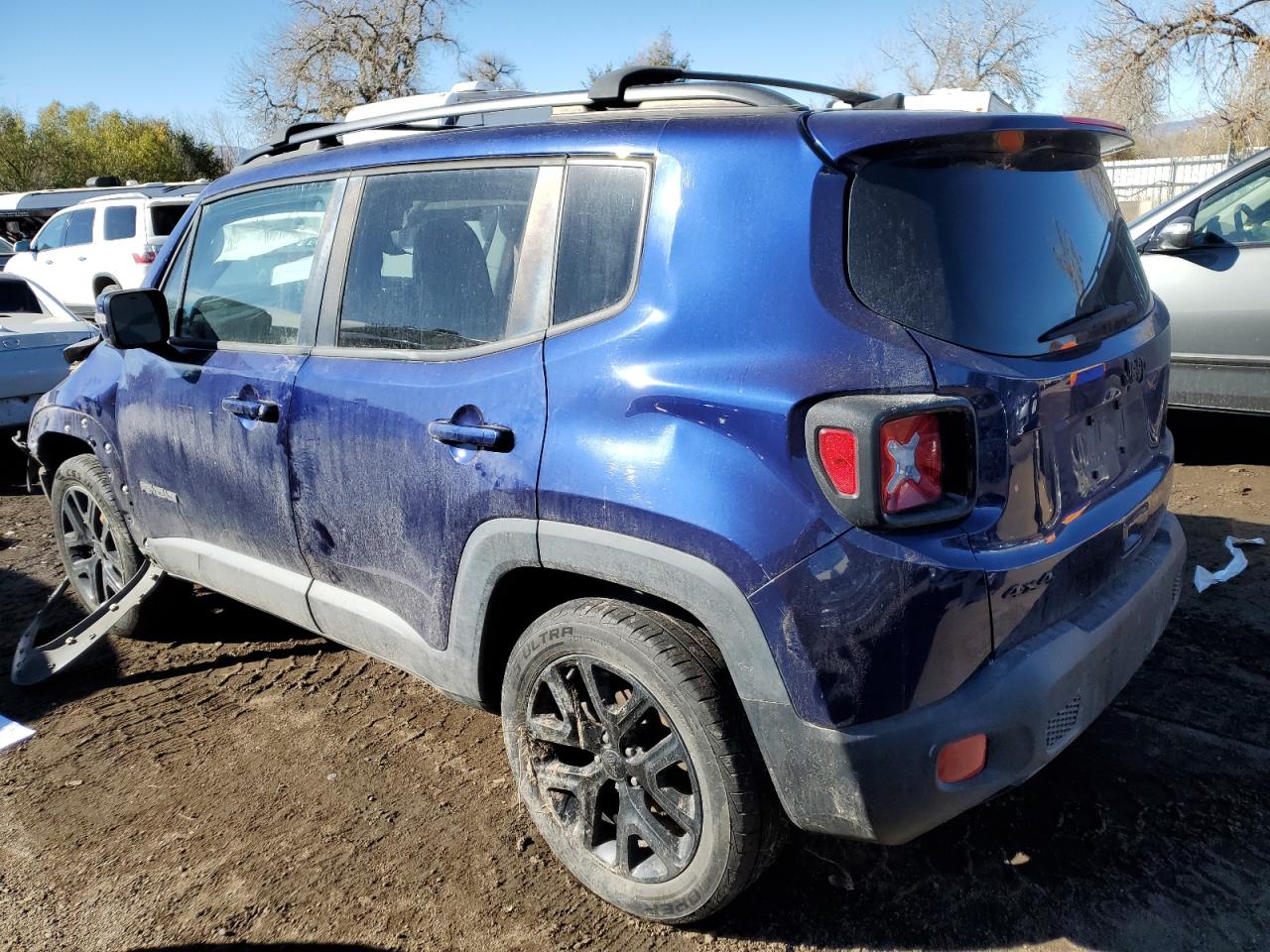 VIN ZACCJBBHXJPG69719 2018 JEEP RENEGADE no.2